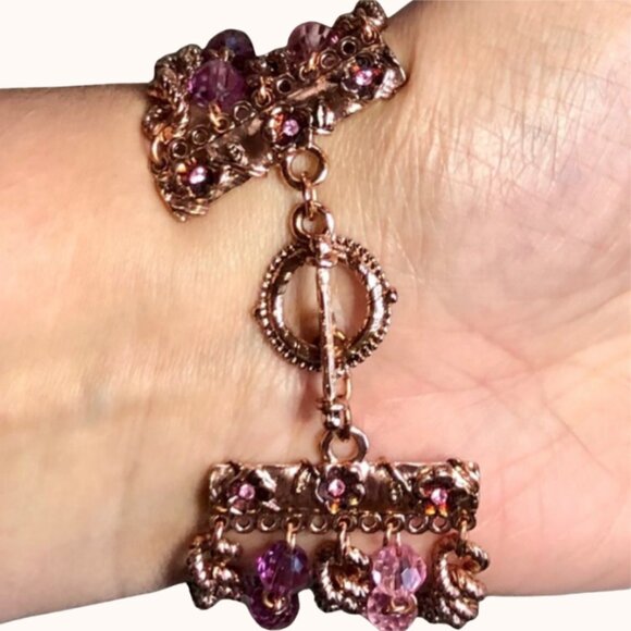 Elegant Multi-Strand Flower Bracelet - Picture 5 of 13